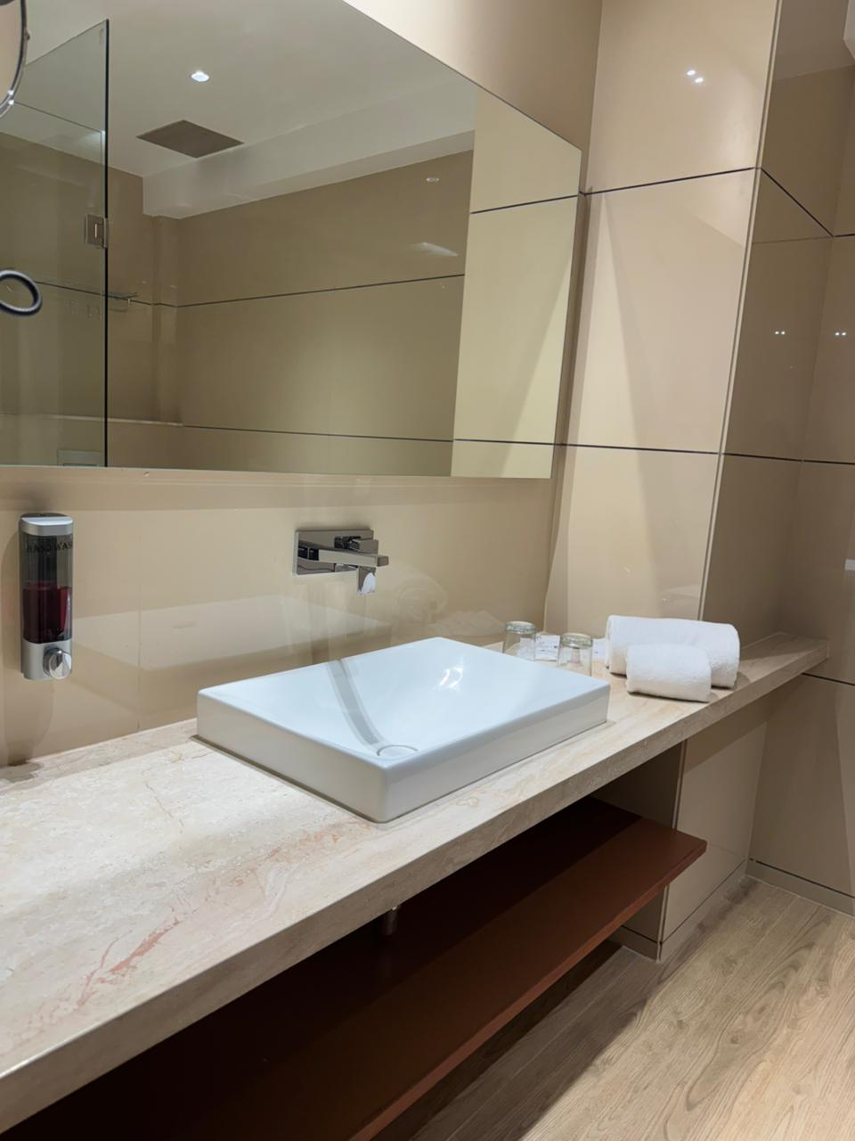 Club Suites